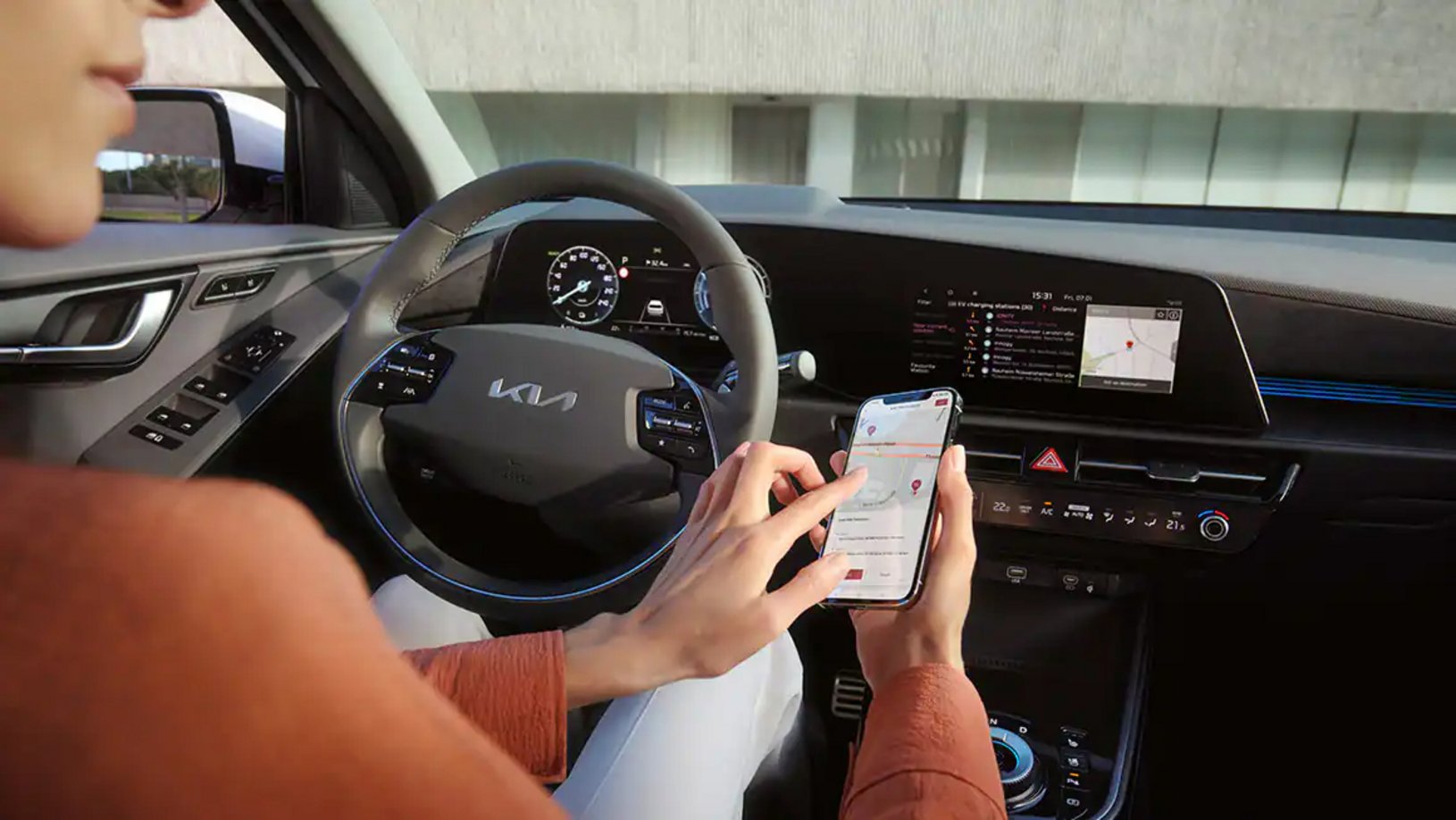 03-kia-niro-my23-connectivity-interactive-kia-connect-app