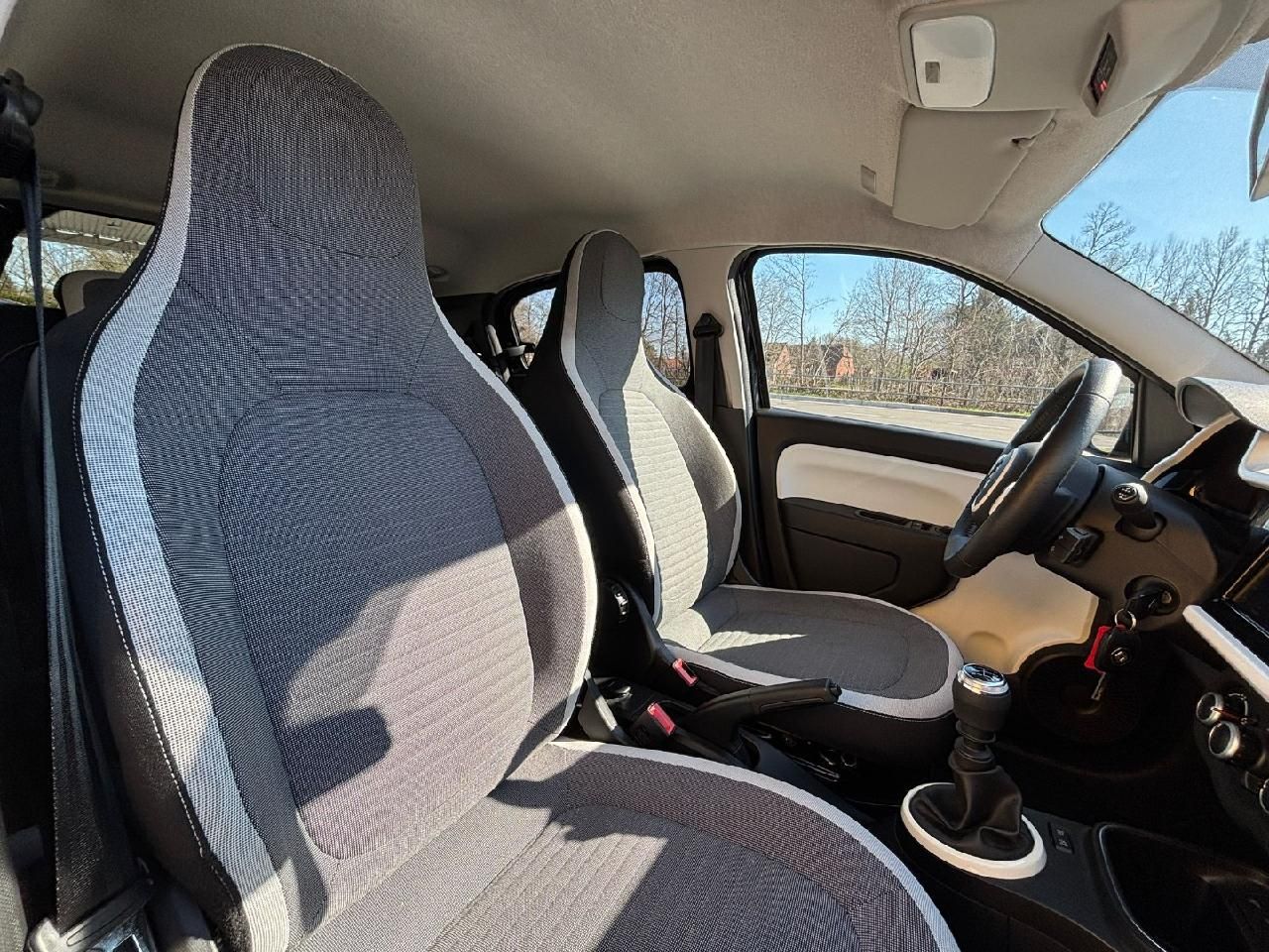 Detailbild 10 Renault Twingo TCe 90 Limited